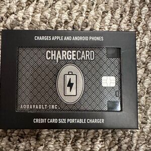 NWT AquaVault ChargeCard Portable Charger
